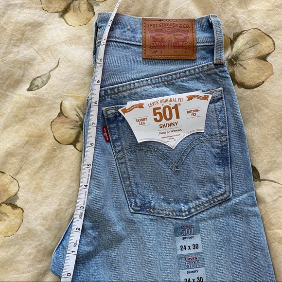 NWT Levi’s 501 S Skinny Jeans in Love Fool 24 x 30 - Picture 16 of 16